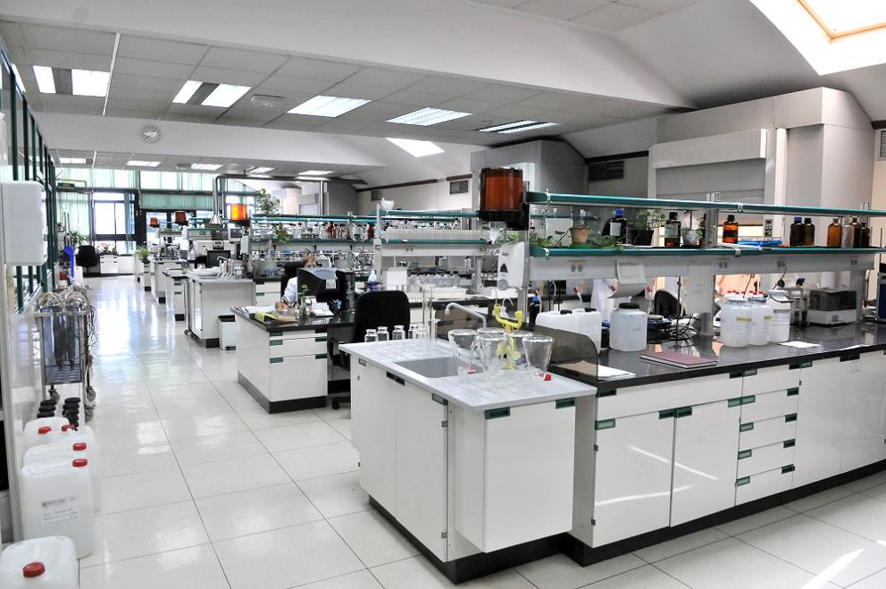 Vista general del laboratorio de aplicaciones isotópicas 
