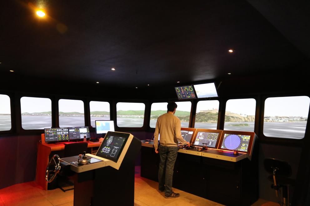 Imagen simulador de maniobras de buques