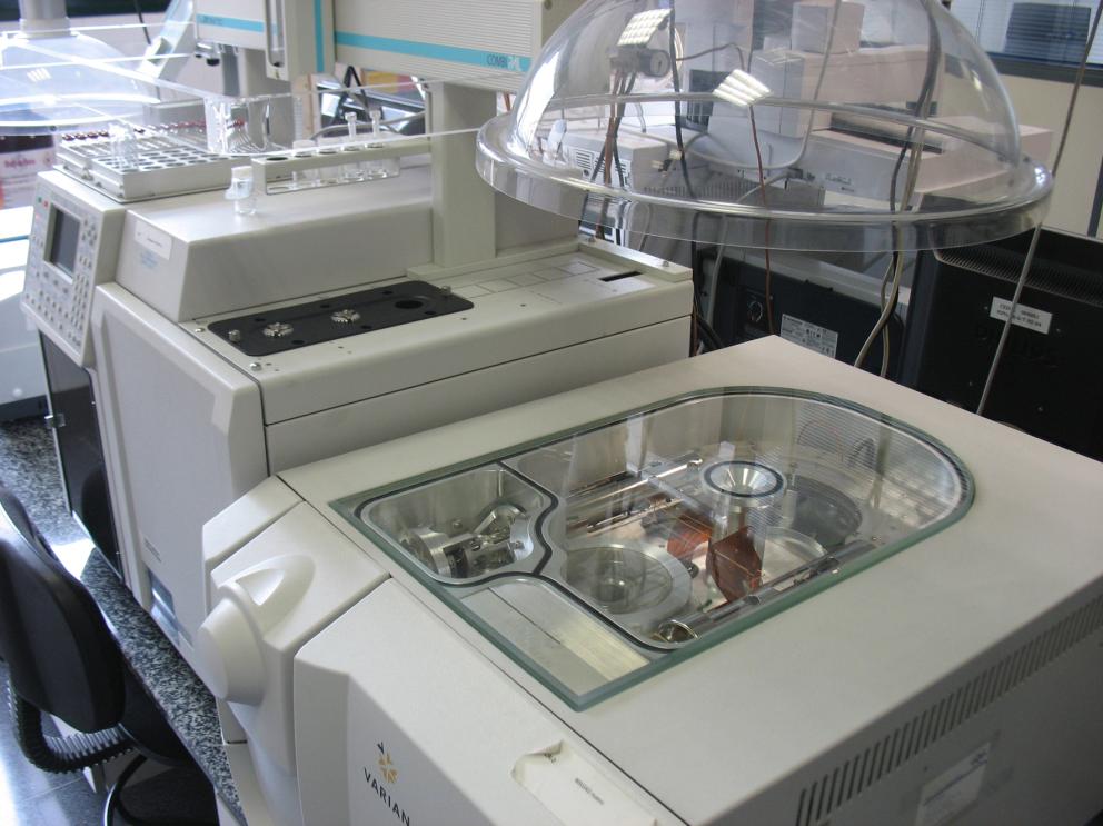Imagen cromatógrafo de gases con detector de masas
