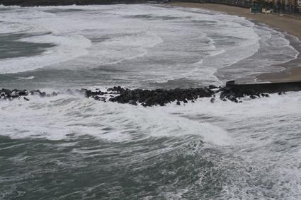 Imagen de incidencia del oleaje en playa